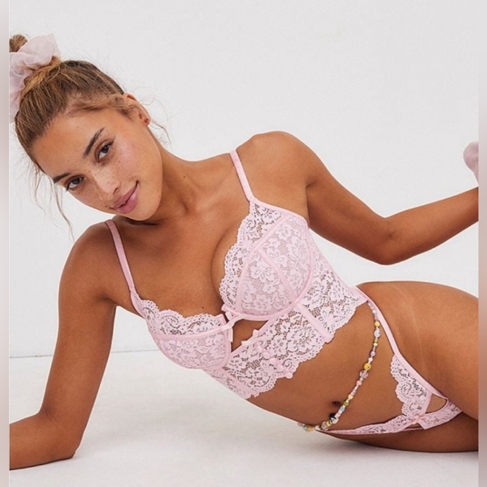 NWOT For Love and Lemons 🍋 Creamsicle Lace Underwire Bra 38C